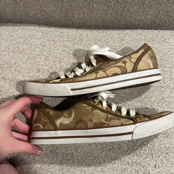 Coach Dee Logo Tennis Shoe Lace Up Brown Sneaker Size 8 - Picture 1 of 10